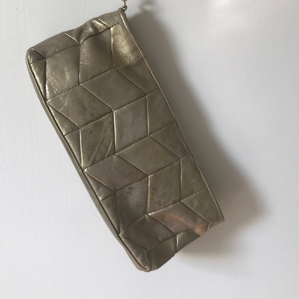 Charles David clutch